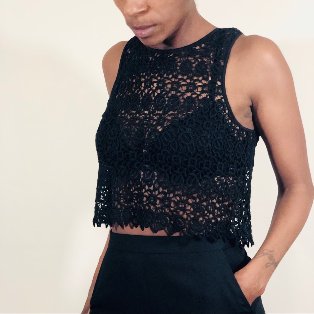 CLUB MONACO Black Cropped‎ Tank Top Size XS